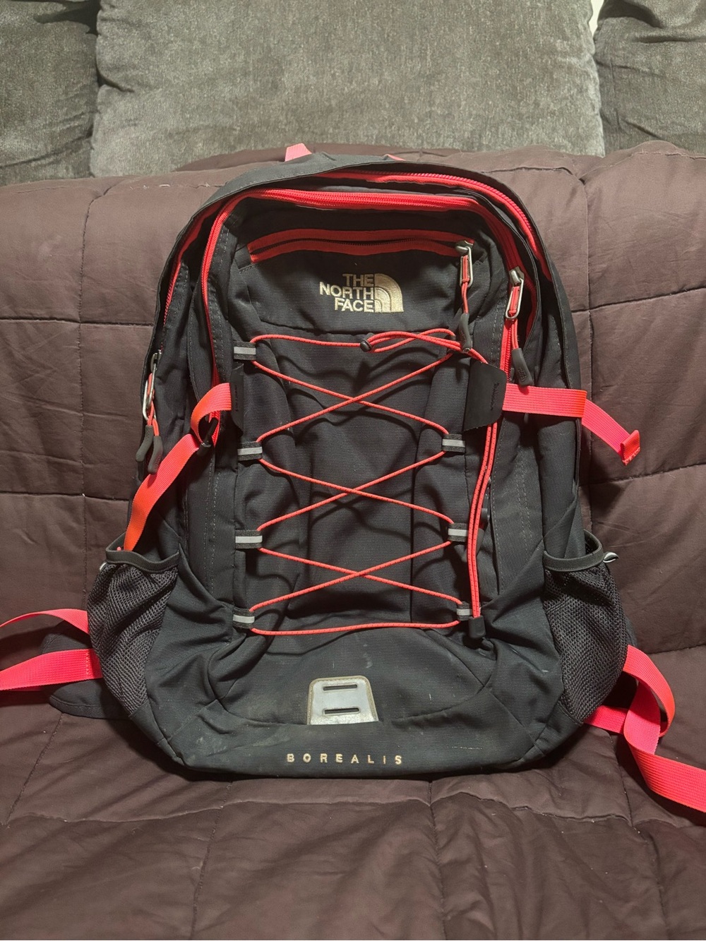 The North Face Borealis in Dark grey & pink
